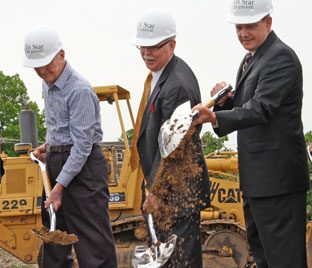 Mercedes-Benz Groundbreaking picture