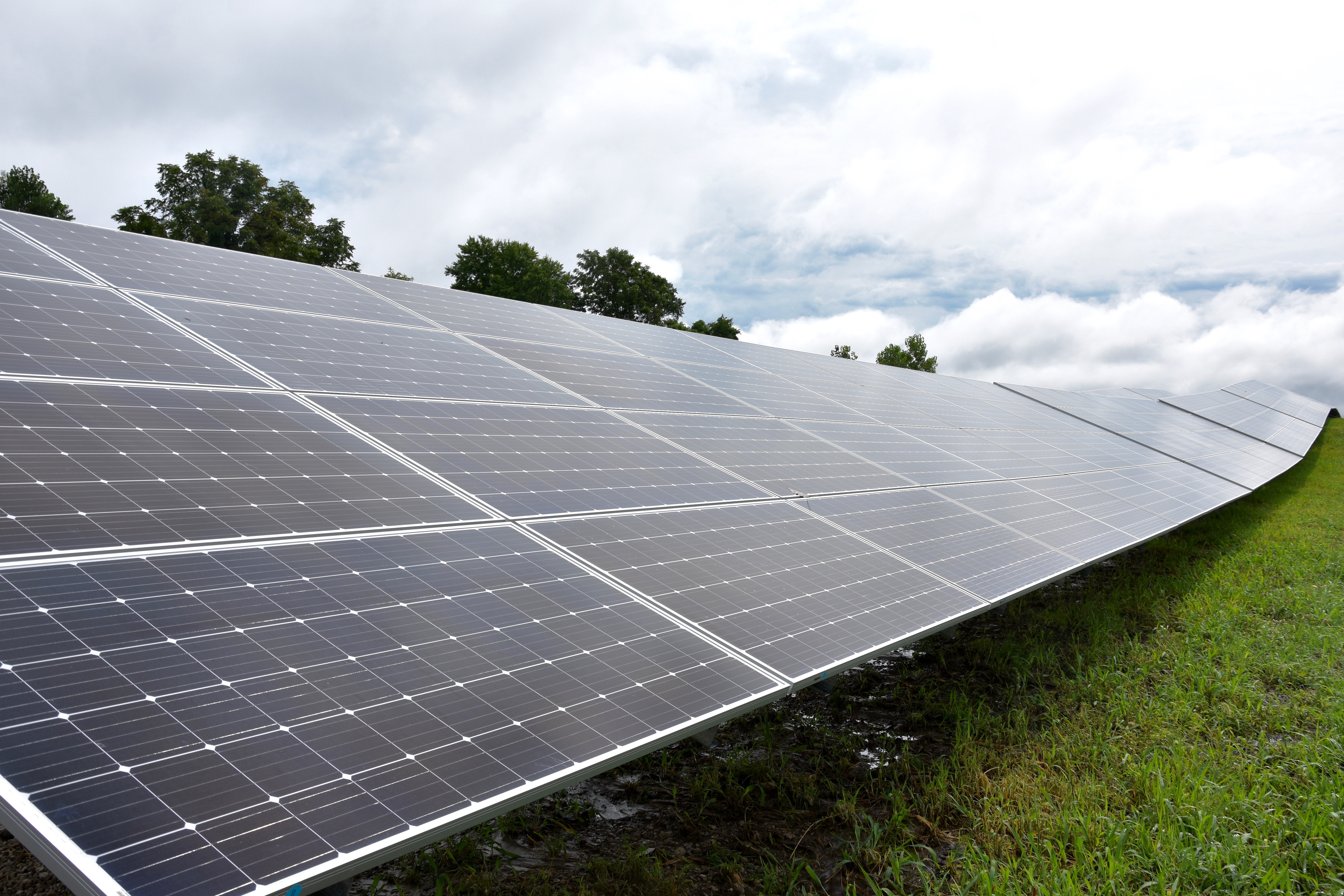 Community Solar Pilot Project at St. Louis Lambert Airport