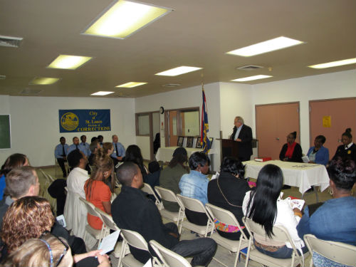 Patrick Schommer addresses the class