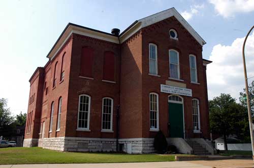 Carondelet-Historical-Society-is-housed-in-the-former-Des-Peres-School